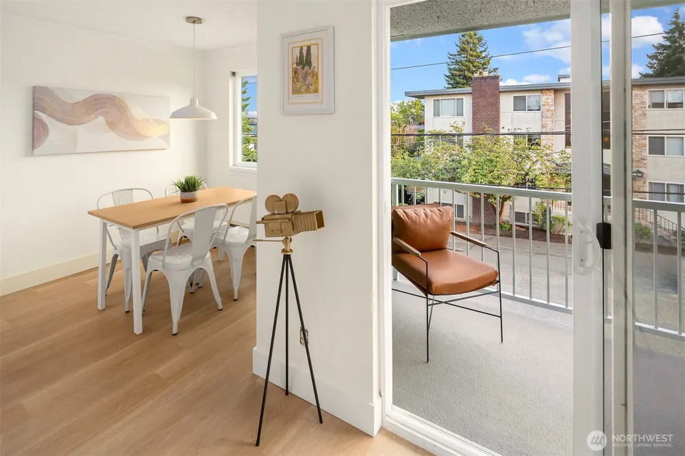 506 45th Street #302 Seattle, WA 98103