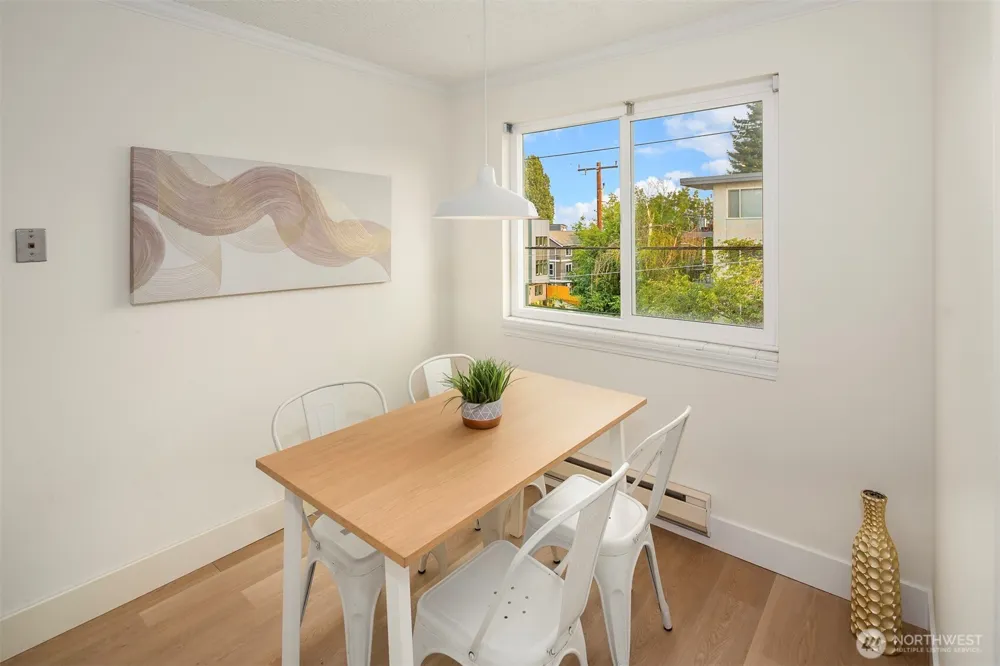 506 45th Street #302 Seattle, WA 98103