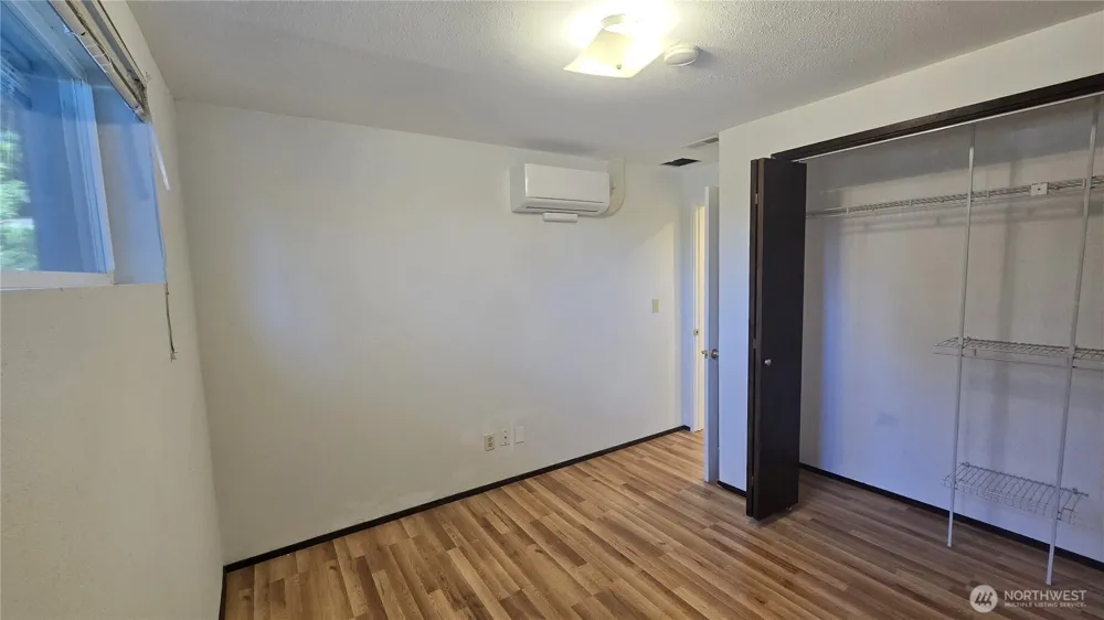 13709 SE 23rd Street #Lower Bellevue, WA 98005