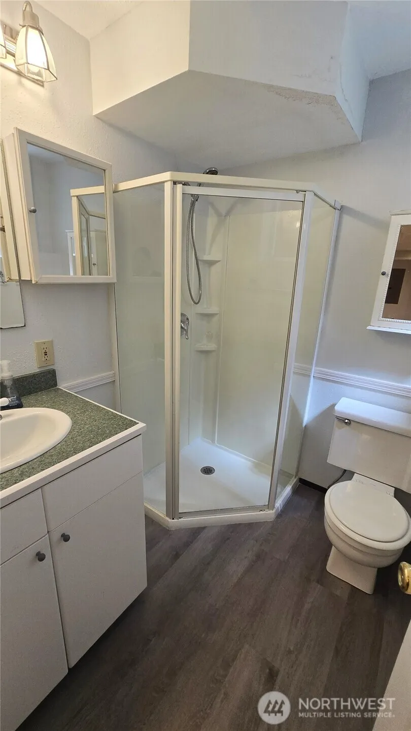 13709 SE 23rd Street #Lower Bellevue, WA 98005