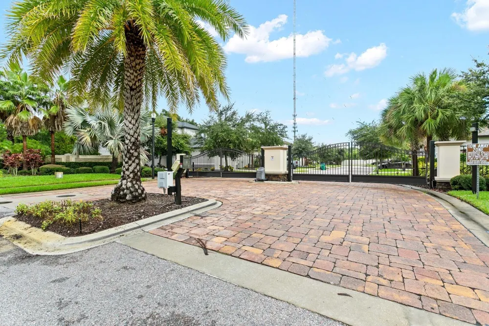8524 ARABELLA LANE Seminole, FL 33777