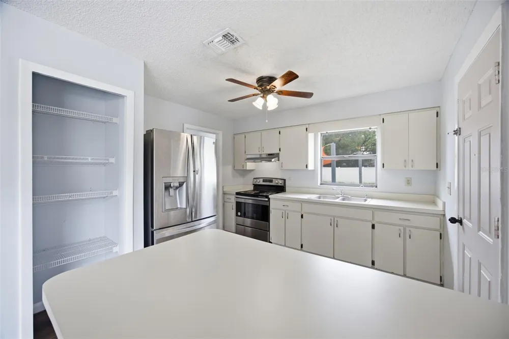 5412 48TH STREET Tampa, FL 33610