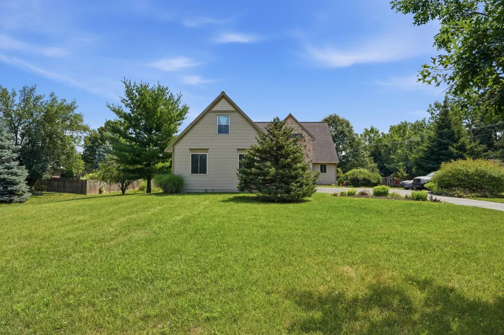 5983 Munger Road Ypsilanti, MI 48197