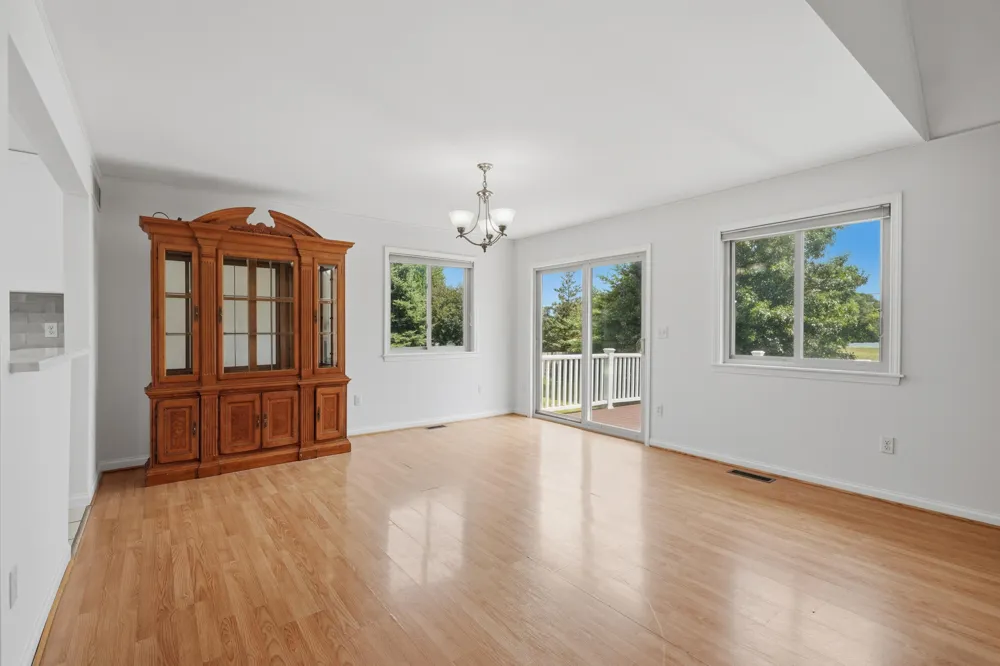 5983 Munger Road Ypsilanti, MI 48197