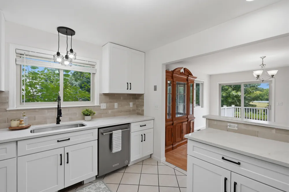 5983 Munger Road Ypsilanti, MI 48197