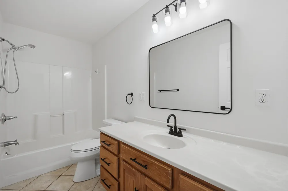 5983 Munger Road Ypsilanti, MI 48197