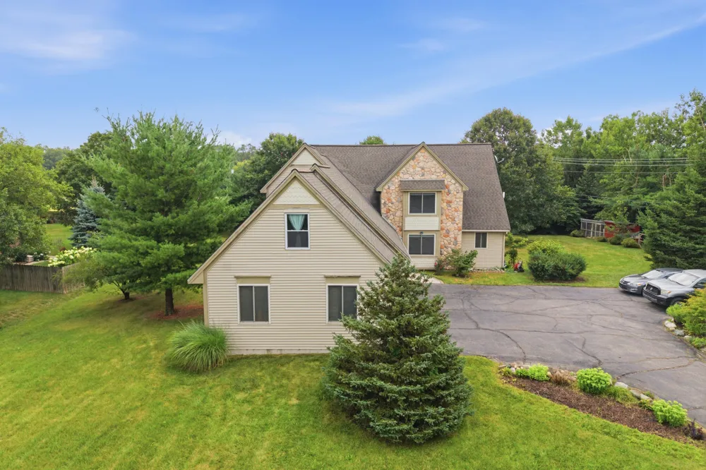 5983 Munger Road Ypsilanti, MI 48197
