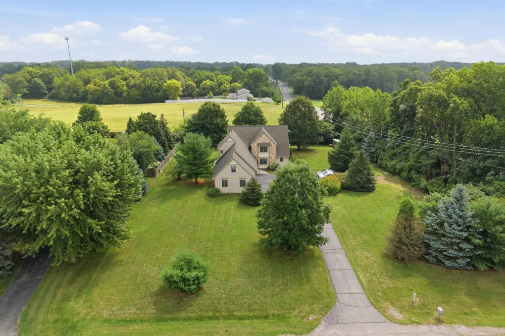 5983 Munger Road Ypsilanti, MI 48197