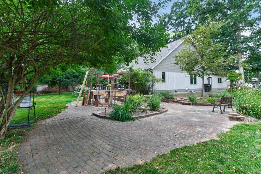 11691 Bradley Drive Jerome, MI 49249