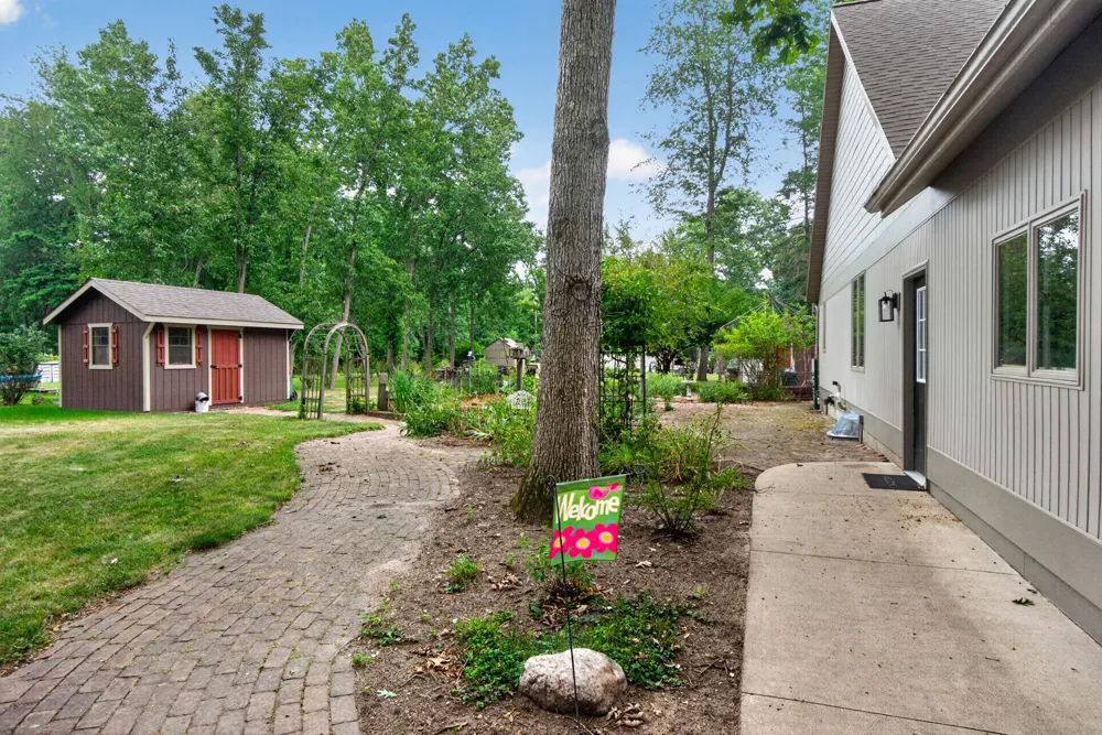 11691 Bradley Drive Jerome, MI 49249