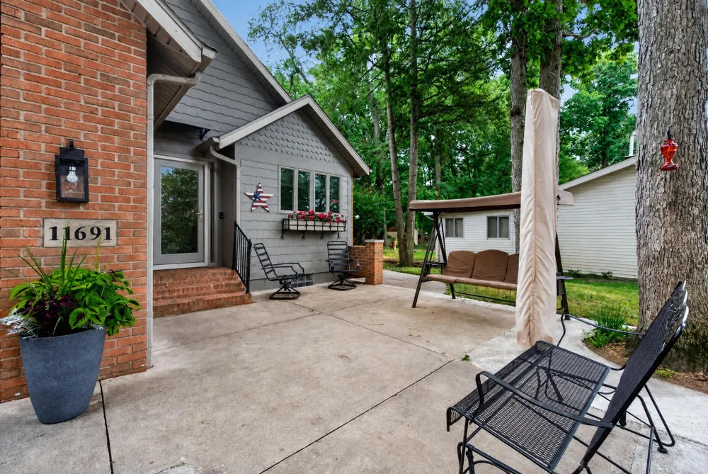 11691 Bradley Drive Jerome, MI 49249