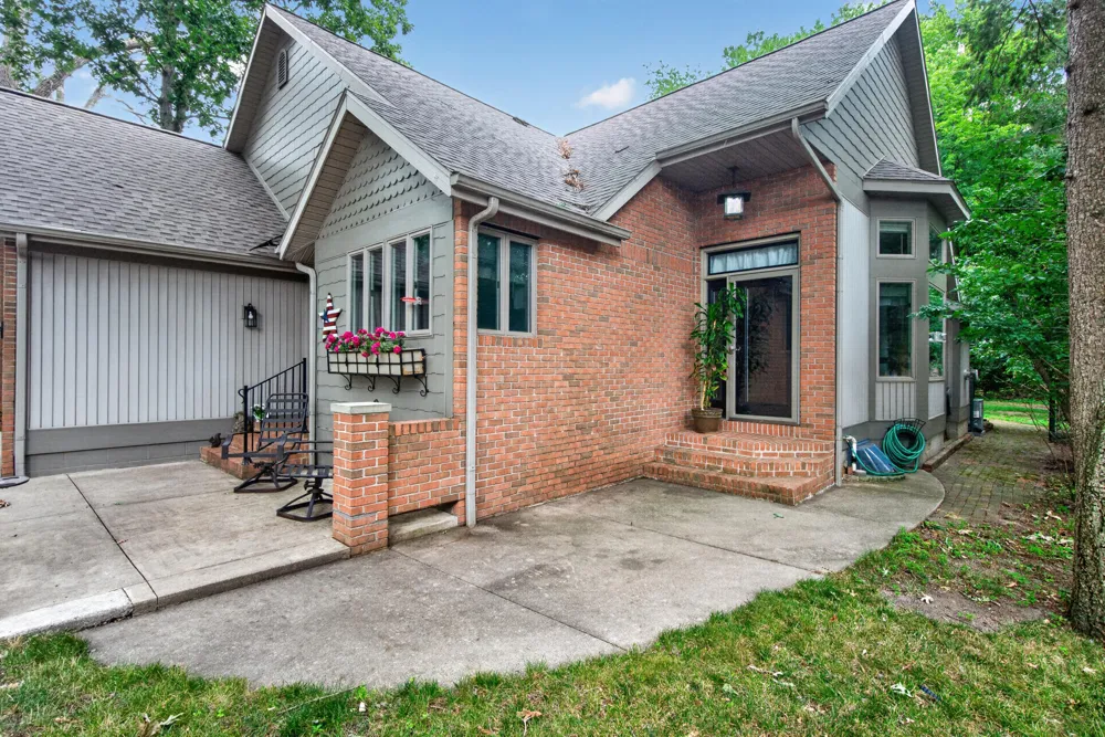 11691 Bradley Drive Jerome, MI 49249
