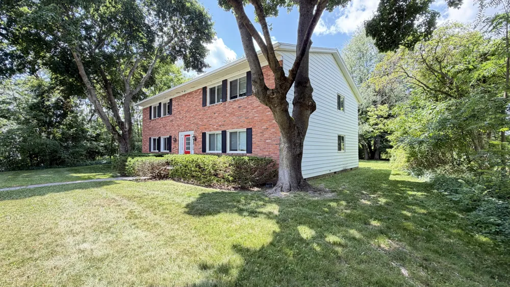 6489 Sorby Highway #101 Addison, MI 49220