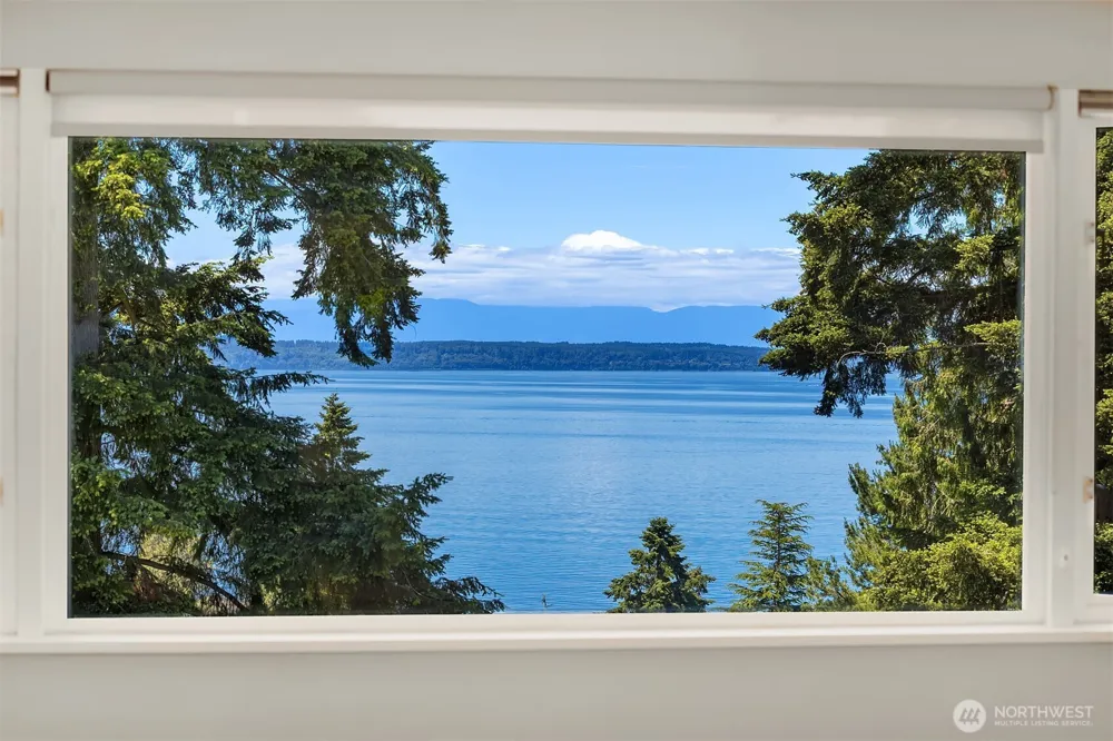 9421 190th Place SW Edmonds, WA 98020