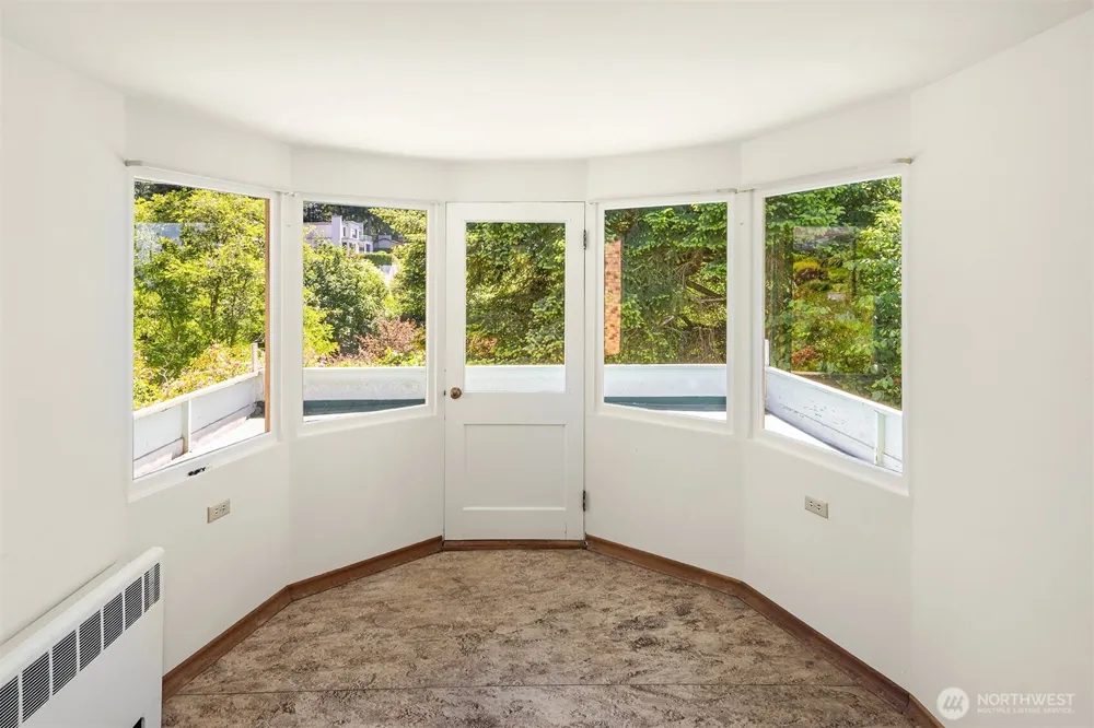 9421 190th Place SW Edmonds, WA 98020