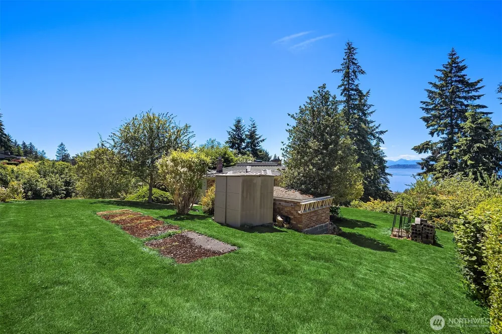 9421 190th Place SW Edmonds, WA 98020