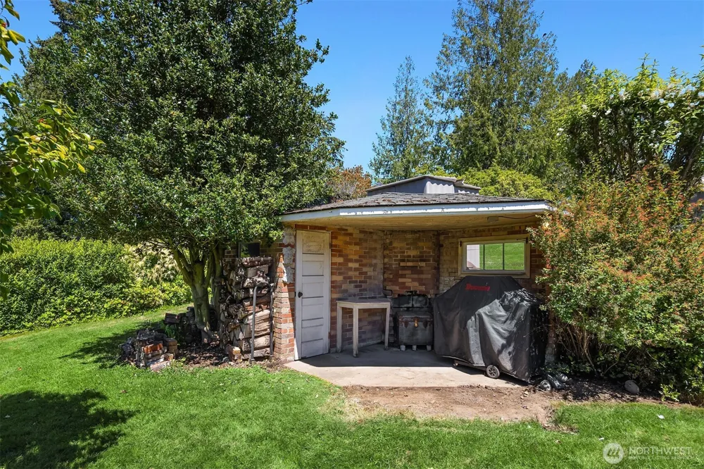 9421 190th Place SW Edmonds, WA 98020
