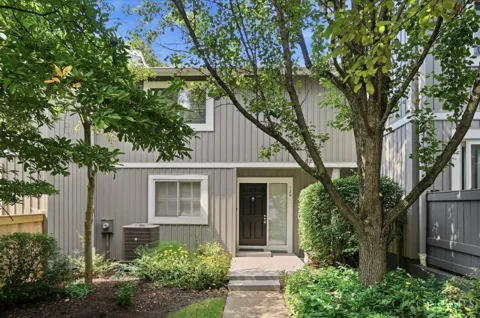 124 Twin Lakes Drive