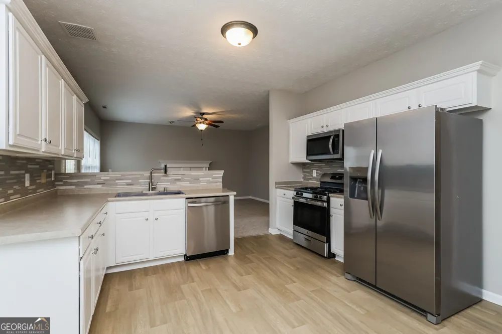 1230 Edythe CT McDonough, GA 30252