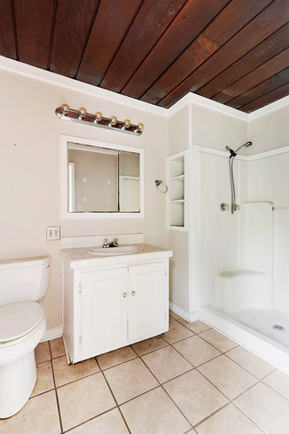 2106 Cleveland Street Paris, TX 75460