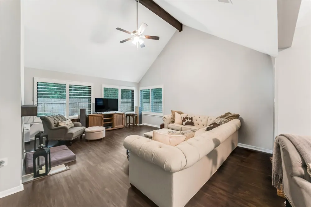 2 Summer Morning Court The Woodlands, TX 77381