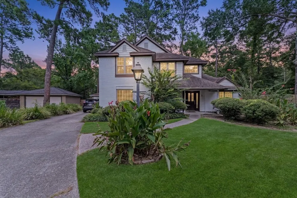 2 Summer Morning Court The Woodlands, TX 77381