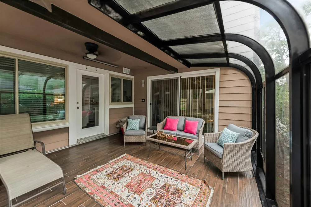 2 Summer Morning Court The Woodlands, TX 77381