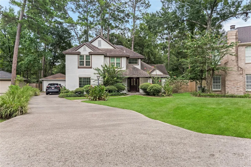 2 Summer Morning Court The Woodlands, TX 77381