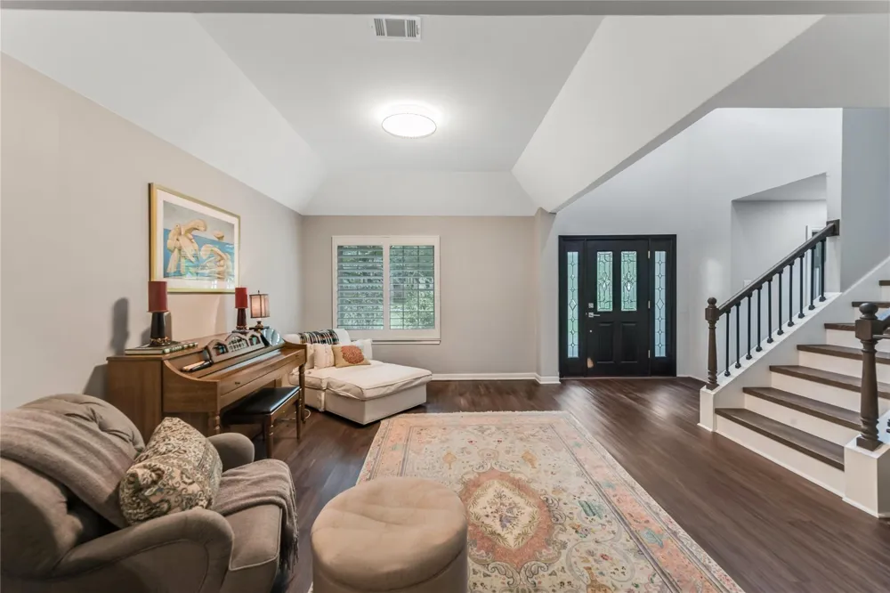 2 Summer Morning Court The Woodlands, TX 77381