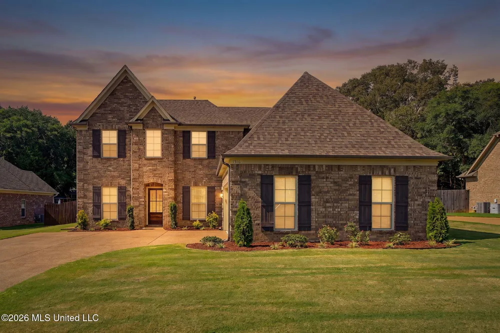 1316 Heritage Circle Hernando, MS 38632