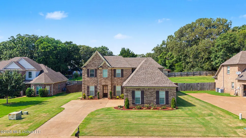 1316 Heritage Circle Hernando, MS 38632