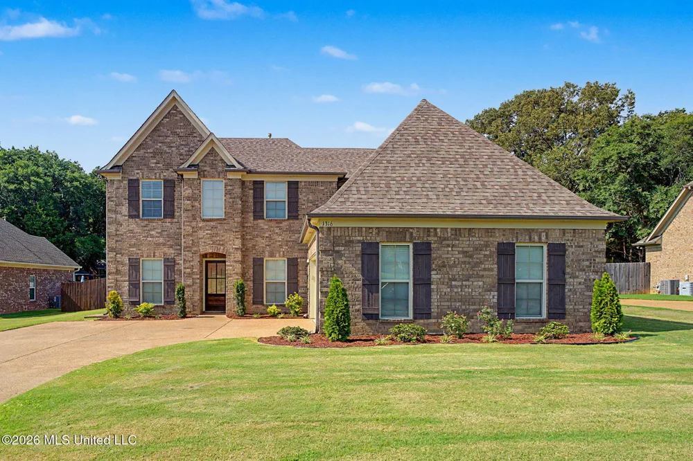 1316 Heritage Circle Hernando, MS 38632