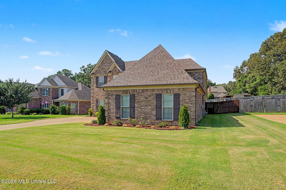 1316 Heritage Circle Hernando, MS 38632