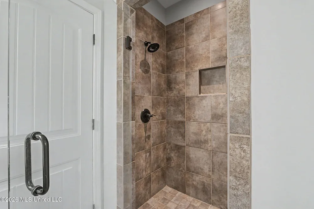 1316 Heritage Circle Hernando, MS 38632