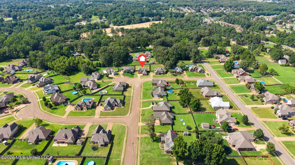 1316 Heritage Circle Hernando, MS 38632