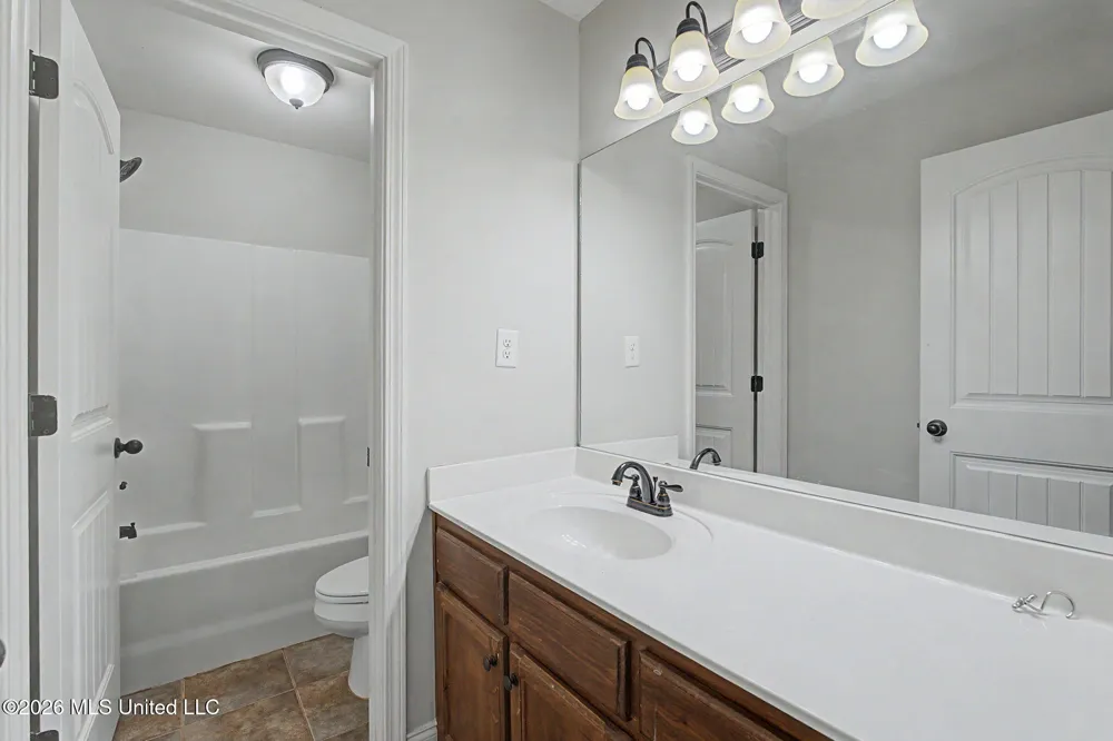 1316 Heritage Circle Hernando, MS 38632