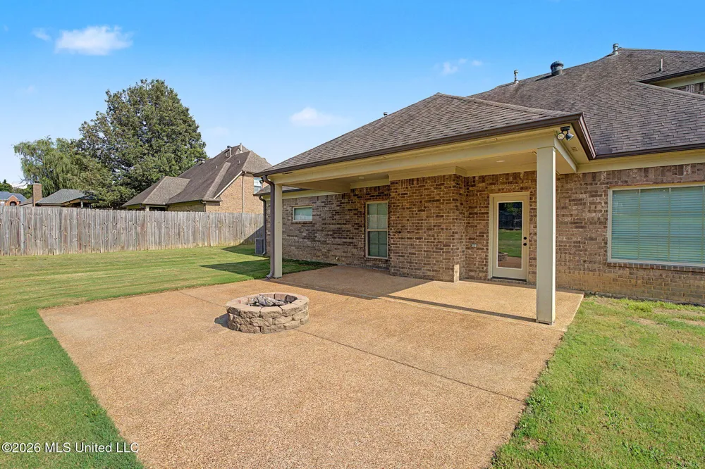 1316 Heritage Circle Hernando, MS 38632