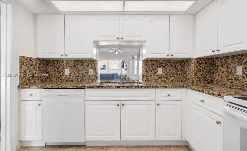 5000 Ocean Blvd #1704 Lauderdale By The Sea, FL 33308