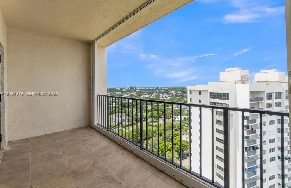 5000 Ocean Blvd #1704 Lauderdale By The Sea, FL 33308