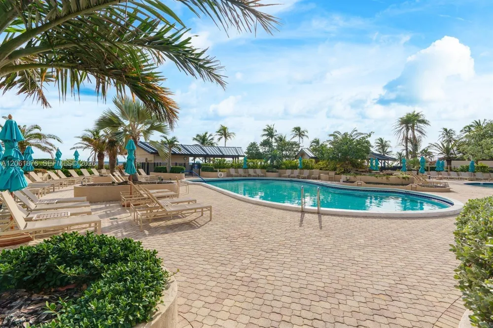 5000 Ocean Blvd #1704 Lauderdale By The Sea, FL 33308