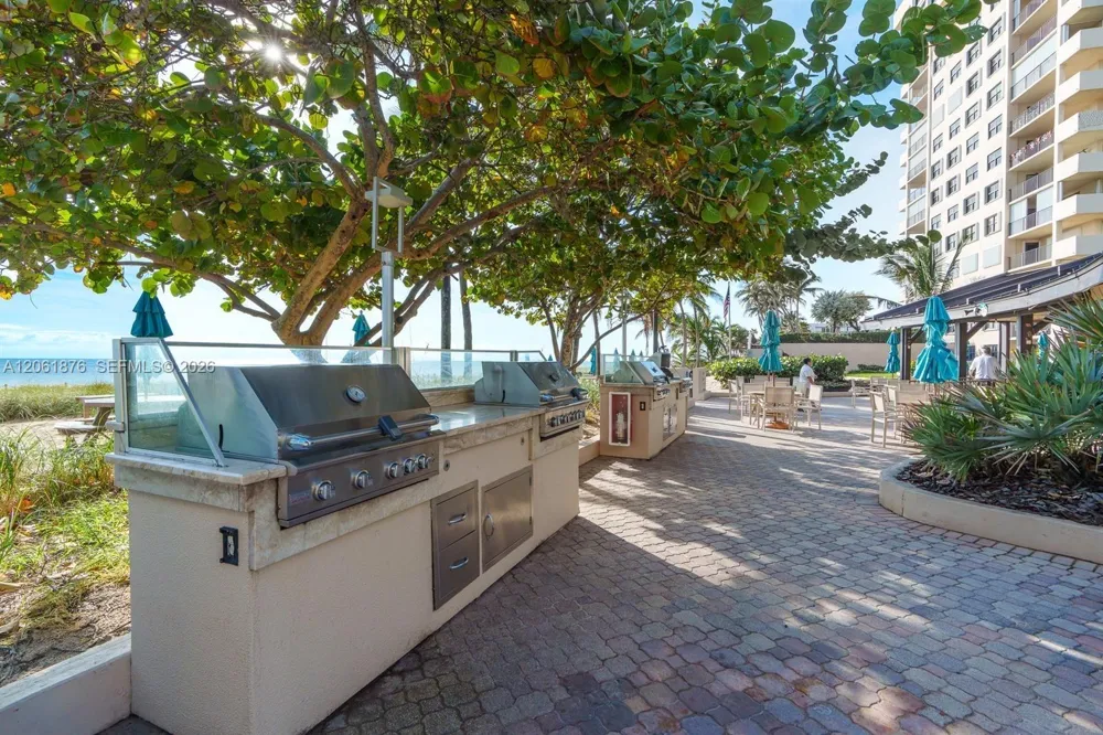 5000 Ocean Blvd #1704 Lauderdale By The Sea, FL 33308