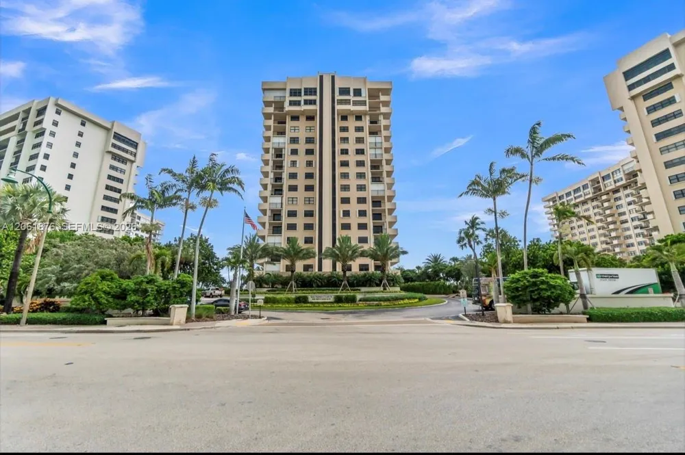 5000 Ocean Blvd #1704 Lauderdale By The Sea, FL 33308