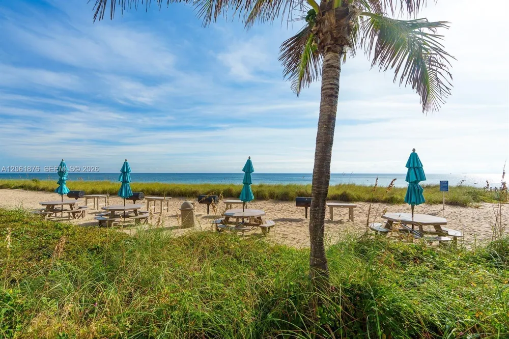 5000 Ocean Blvd #1704 Lauderdale By The Sea, FL 33308