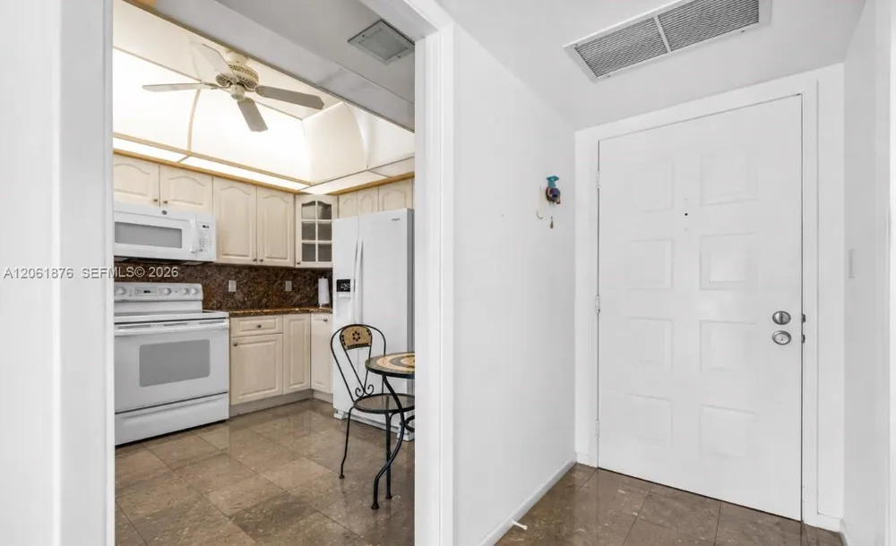 5000 Ocean Blvd #1704 Lauderdale By The Sea, FL 33308