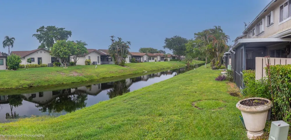 2047 DISCOVERY CIRCLE E Deerfield Beach, FL 33442