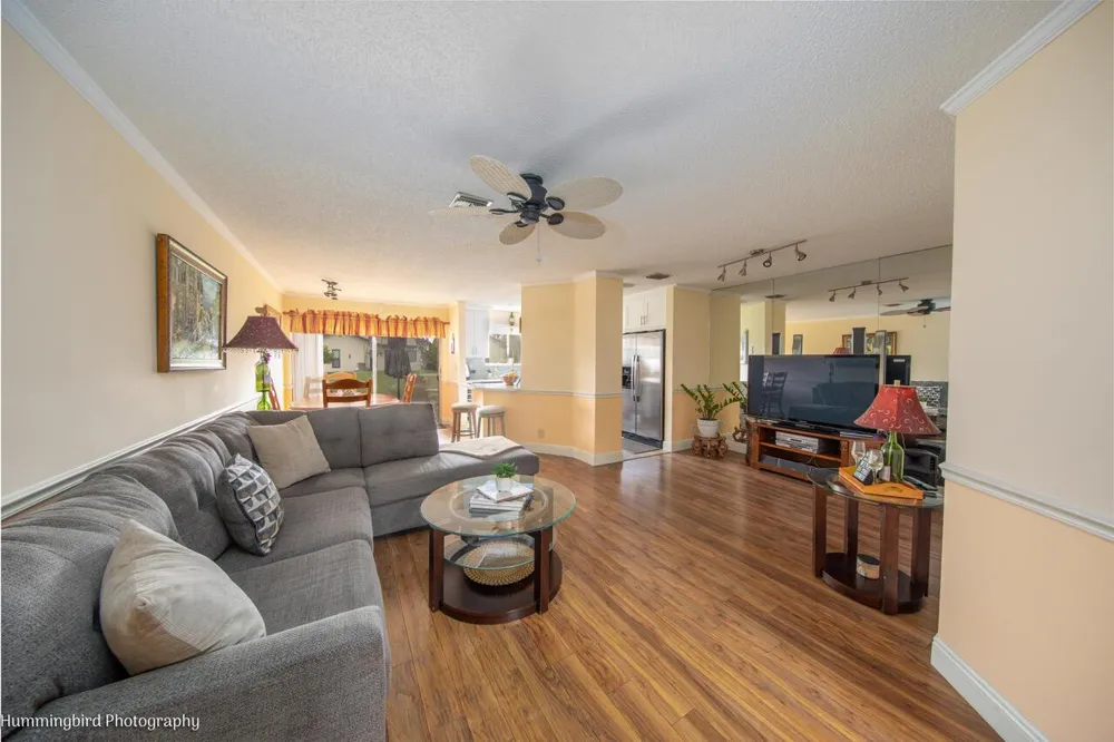 2047 DISCOVERY CIRCLE E Deerfield Beach, FL 33442