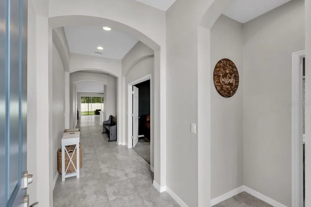17651 BRIGHT WHEAT DRIVE Lithia, FL 33547