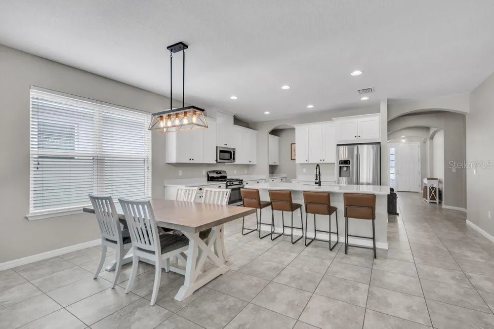 17651 BRIGHT WHEAT DRIVE Lithia, FL 33547