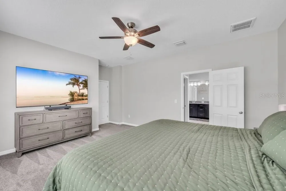 17651 BRIGHT WHEAT DRIVE Lithia, FL 33547