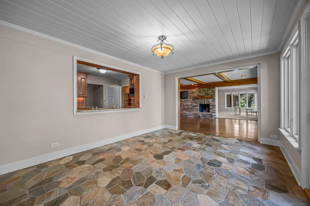 4308 Lin Nan Lane Muskegon City, MI 49441